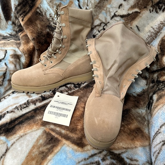 New. McRae Hot Weather Leather Boots. 11 W. Vibram Soles. Manufactured in USA. - Picture 16 of 16